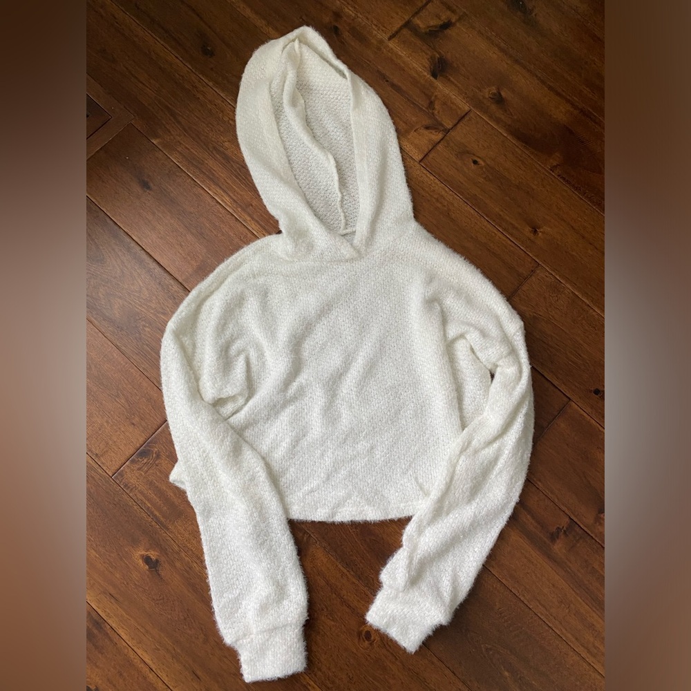 Hollister white soft hooded sweater